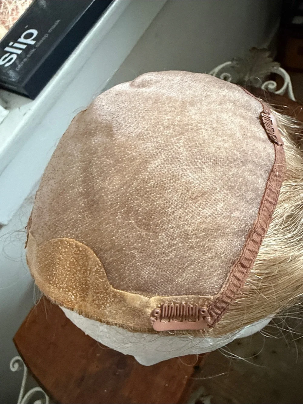 #319 Blonde Women's Synthetic Topper - Natural Light Blonde